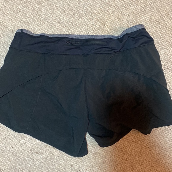 Lululemon Groovy Run or Run Time Shorts. Size 10 - Picture 4 of 11